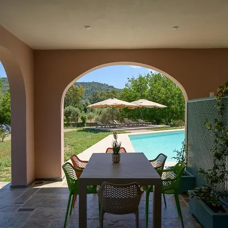 Antinea Olympian Lägenhet